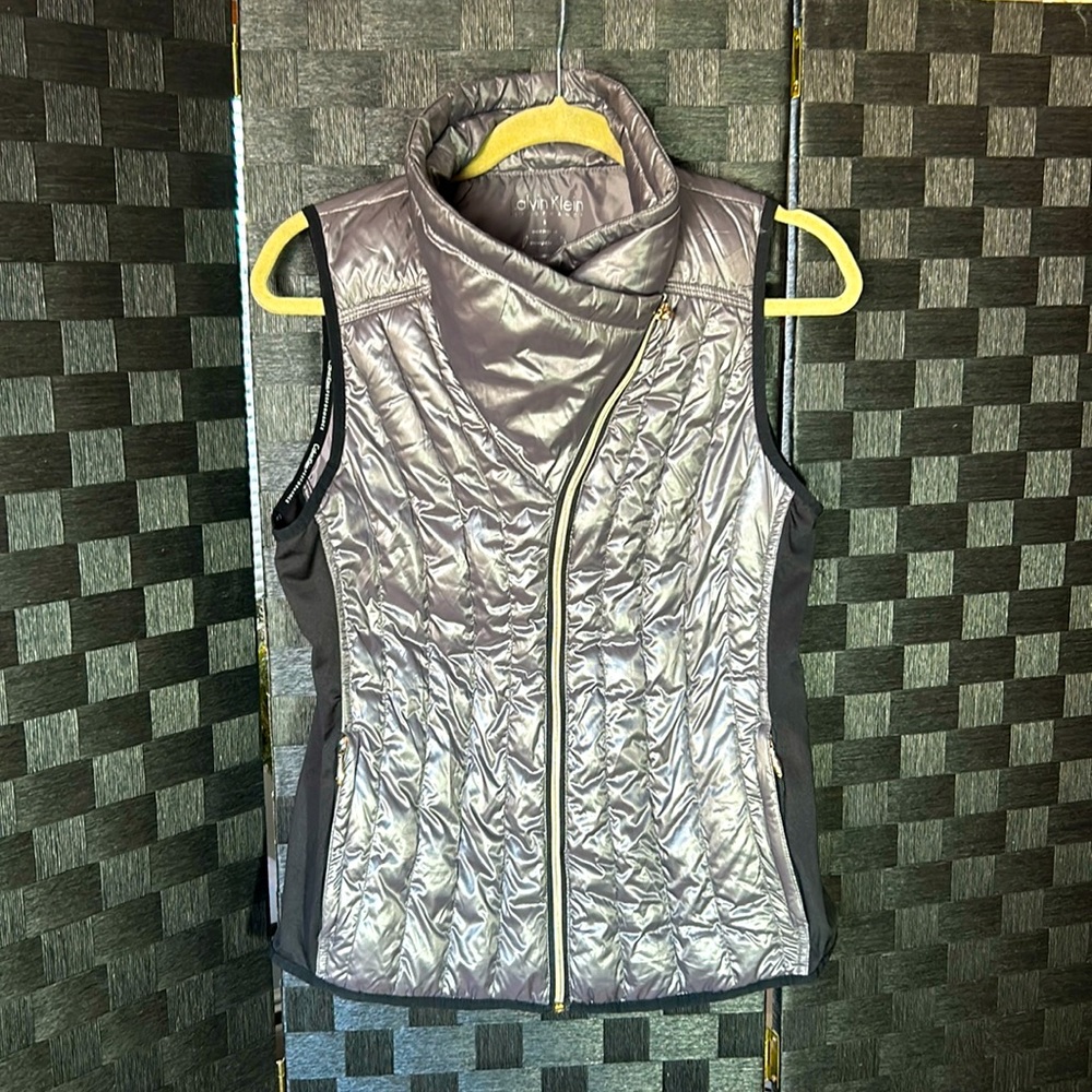 Calvin Klein Performance Silver Quilted Down Vest Sm
